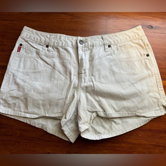 Mudd Vintage Khaki Shorts. SZ 13. - Picture 1 of 6